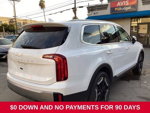 Used 2025 Kia Telluride S FWD image 5