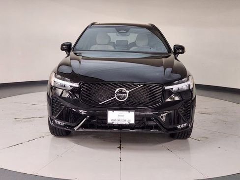 New 2026 Volvo XC60 B5 Plus w/ Protection Package Premier image 9