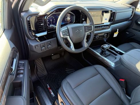 New 2026 Chevrolet Silverado 1500 LT Trail Boss w/ Convenience Package II image 8