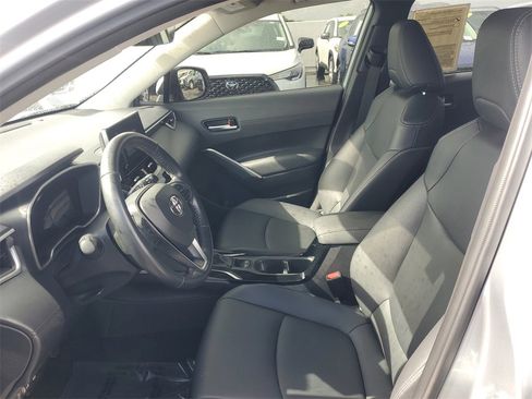 Certified 2023 Toyota Corolla Cross XLE image 14