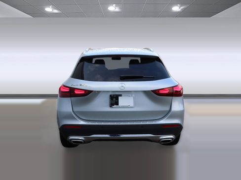 New 2025 Mercedes-Benz GLA 250 GLA 250 image 8