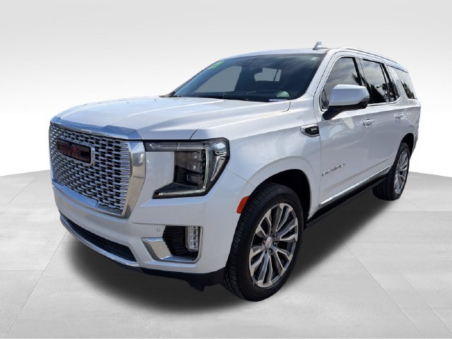 Used 2021 GMC Yukon Denali w/ Denali Premium Package AWD/4WD image 3