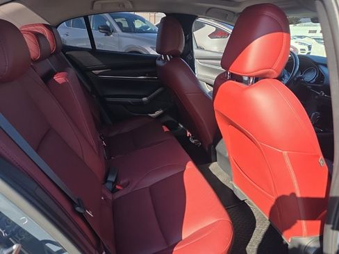 Used 2023 MAZDA MAZDA3 s image 21