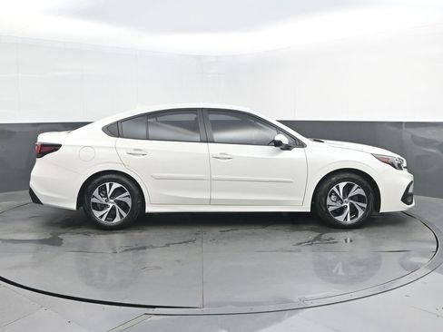 Used 2024 Subaru Legacy Premium AWD/4WD image 8