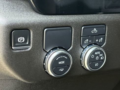 Used 2025 GMC Sierra 1500 Elevation w/ Preferred Package RWD image 23
