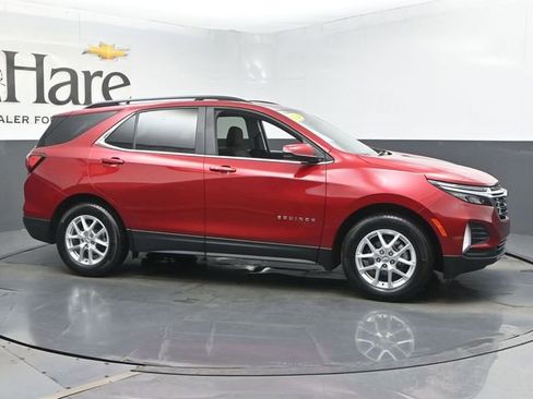 Used 2024 Chevrolet Equinox LT image 48