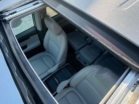 Used 2023 Honda Odyssey Touring image 17