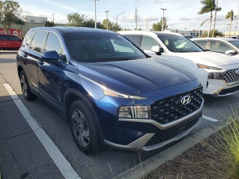 Certified 2023 Hyundai Santa Fe SE image 3