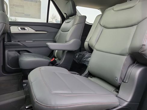 New 2026 Ford Explorer Active w/ Active Comfort Package image 11