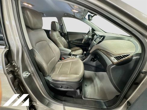 Used 2017 Hyundai Santa Fe Sport AWD/4WD image 28