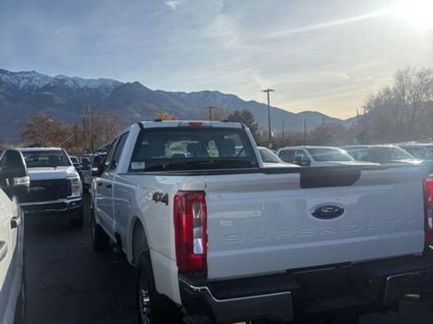 New 2026 Ford F250 XL w/ XL Chrome Package image 28