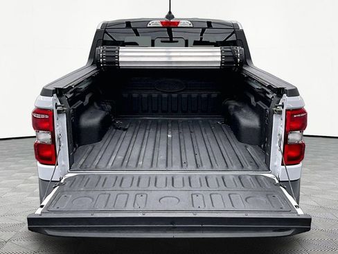 Certified 2025 Ford Maverick Lariat w/ Black Appearance Package AWD/4WD image 18