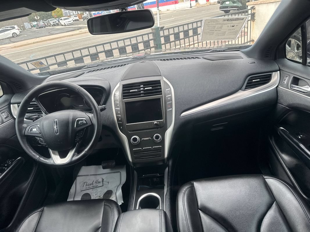 Used 2019 Lincoln MKC Premiere FWD image 31