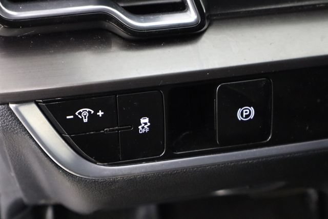 Certified 2025 Kia Sportage EX FWD image 22