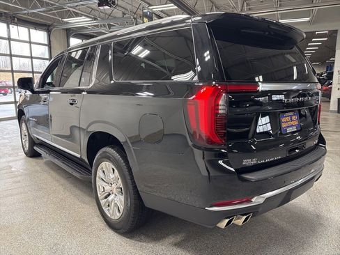 Used 2025 GMC Yukon XL Denali image 5