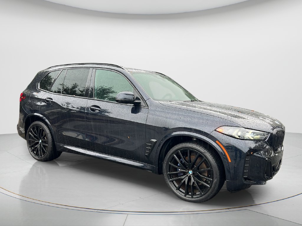 Certified 2024 BMW X5 xDrive40i w/ M Sport Package AWD/4WD image 3