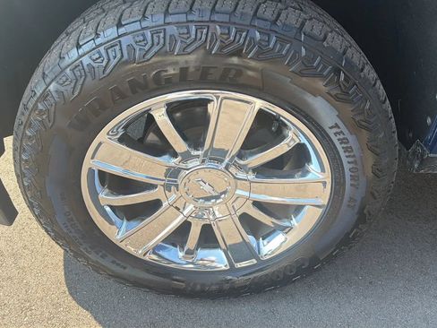 Used 2017 Chevrolet Silverado 1500 High Country AWD/4WD image 22