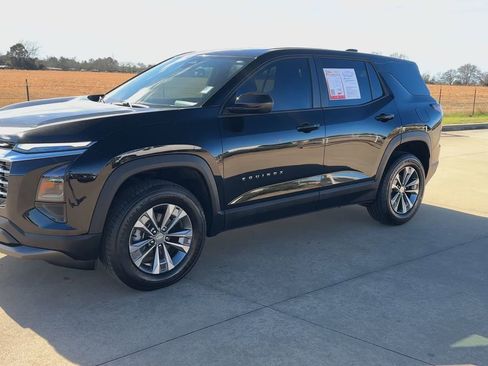 Used 2026 Chevrolet Equinox LT image 5