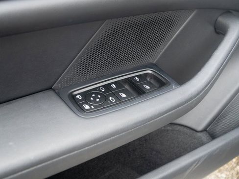 Certified 2025 Porsche Taycan 4S image 17