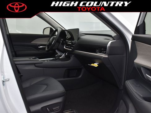 New 2026 Toyota Grand Highlander Limited image 10