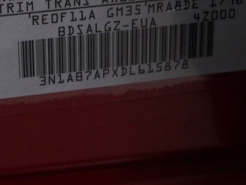 Used 2013 Nissan Sentra SL w/ Navigation Pkg image 23