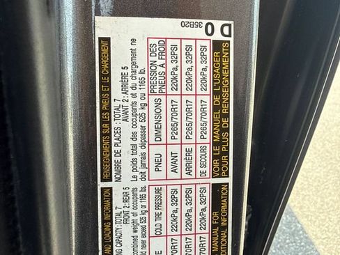 Used 2018 Toyota 4Runner SR5 AWD/4WD image 25
