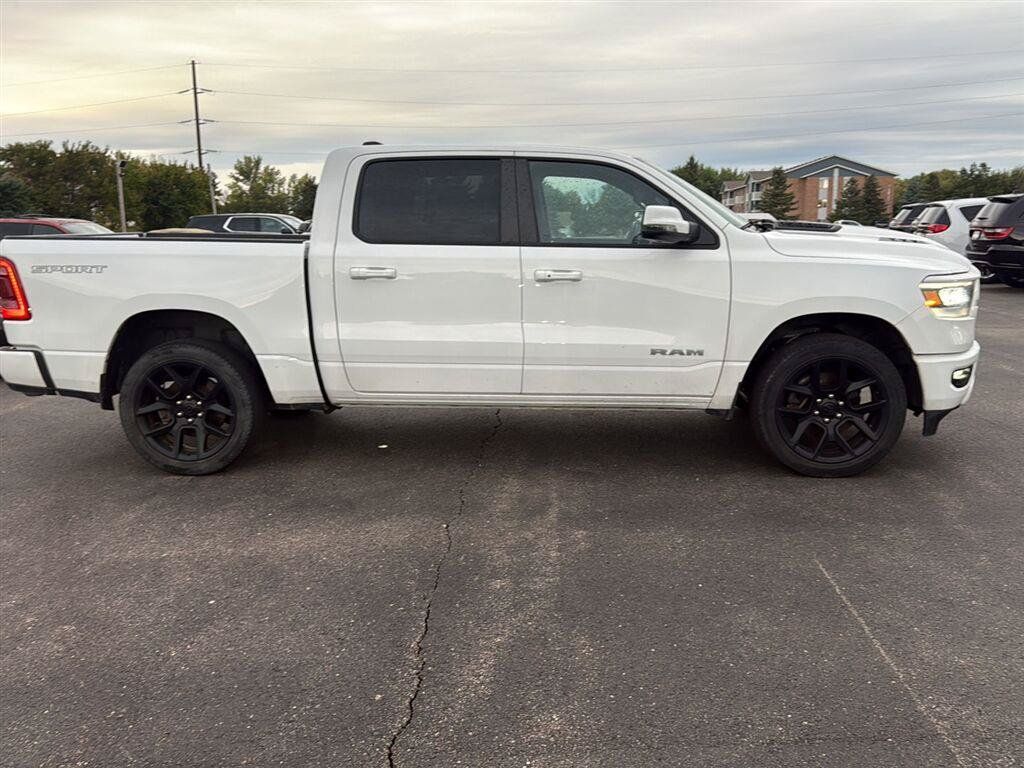 Used 2023 RAM 1500 Laramie AWD/4WD image 7