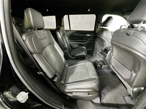 Used 2023 Jeep Grand Cherokee L Laredo image 28