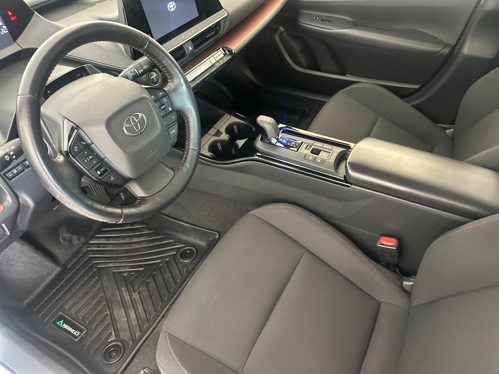 Used 2023 Toyota Prius Prime FWD image 10