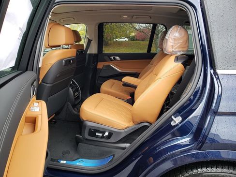 New 2026 BMW X7 xDrive40i image 7