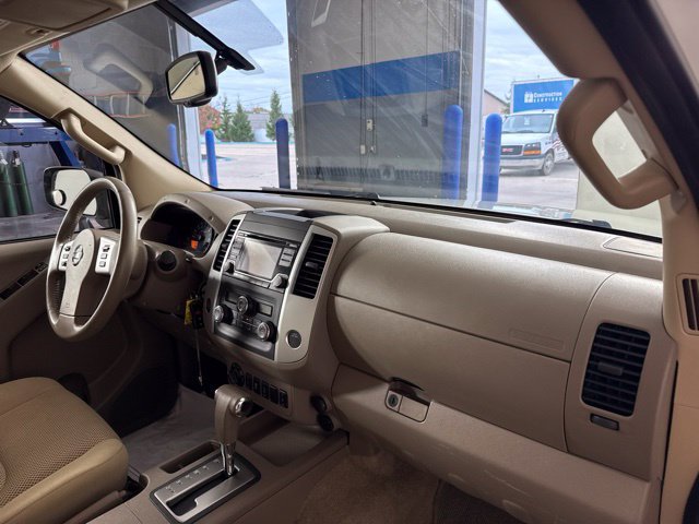 Used 2016 Nissan Frontier SV w/ SV Value Truck Package AWD/4WD image 32