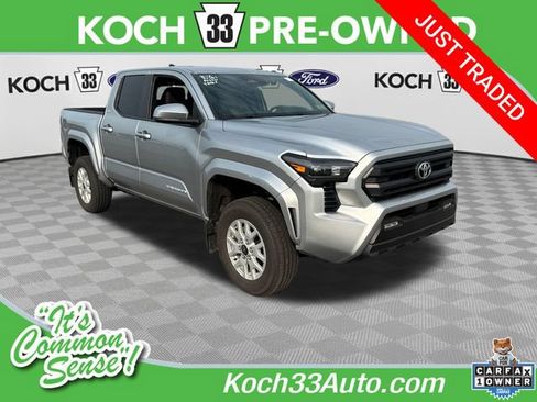 Used 2025 Toyota Tacoma SR5 AWD/4WD image 1