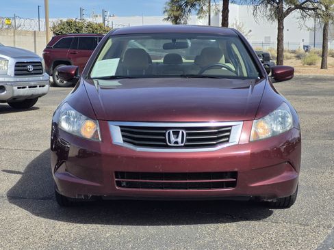 Used 2010 Honda Accord LX-P image 2