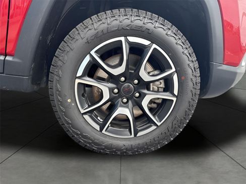 Used 2025 Jeep Compass Trailhawk AWD/4WD image 37