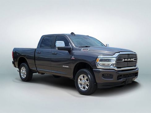 Used 2024 RAM 2500 Laramie w/ Safety Group AWD/4WD image 2