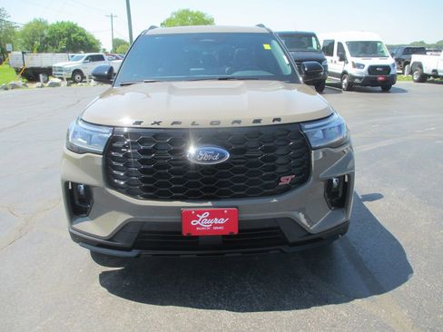 Used 2026 Ford Explorer ST w/ Sun And Sound Package image 12