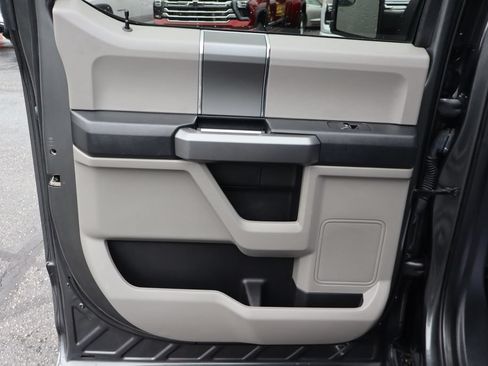 Used 2020 Ford F150 XLT w/ Equipment Group 302A Luxury AWD/4WD image 30