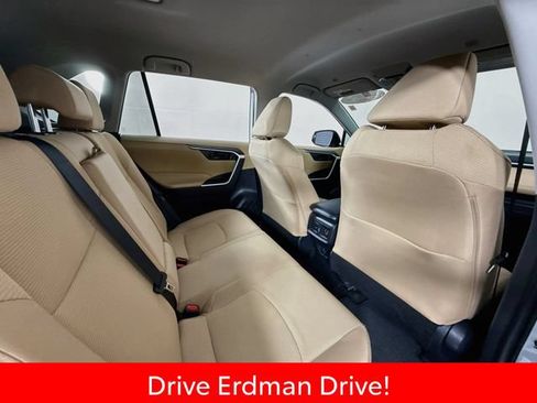 Certified 2025 Toyota RAV4 LE FWD image 29