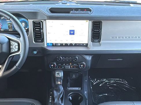 New 2026 Ford Bronco Outer Banks AWD/4WD image 8