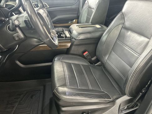 Used 2018 GMC Yukon Denali w/ Open Road Package AWD/4WD image 21