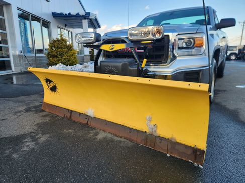 Used 2015 GMC Sierra 1500 4x4 Regular Cab w/ Sierra Convenience Package image 3