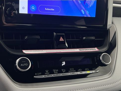 Used 2023 Toyota Corolla SE image 27