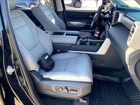 Used 2024 Toyota Tundra Limited image 8