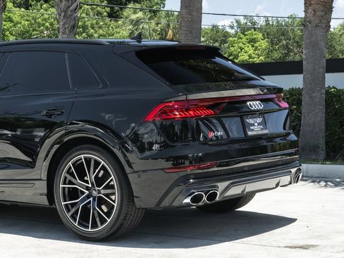 Used 2023 Audi SQ8 Prestige AWD/4WD image 5