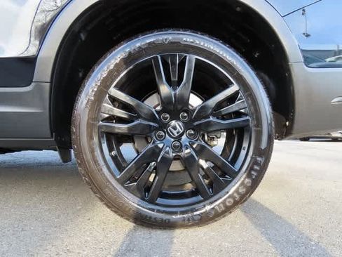 Used 2022 Honda Pilot Special Edition image 9