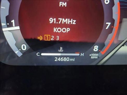 Used 2024 Toyota Tacoma TRD Sport image 17