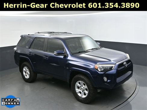 Used 2017 Toyota 4Runner SR5 Premium image 1