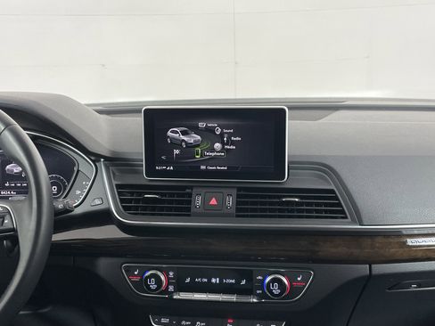 Used 2018 Audi Q5 2.0T Premium Plus w/ Premium Plus Package image 17