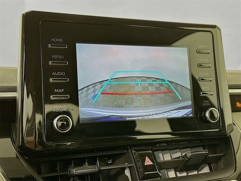 Used 2020 Toyota Corolla L image 23