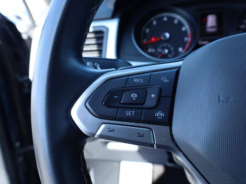 Used 2021 Volkswagen Atlas SE image 20